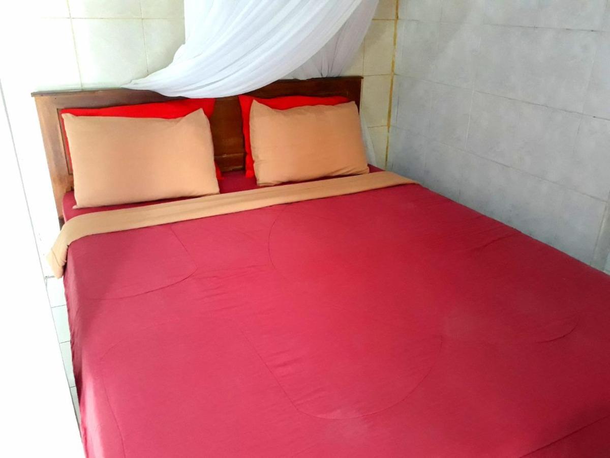 One Homestay And Warung Munduk Εξωτερικό φωτογραφία