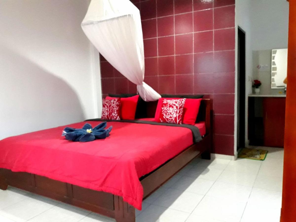 One Homestay And Warung Munduk Εξωτερικό φωτογραφία