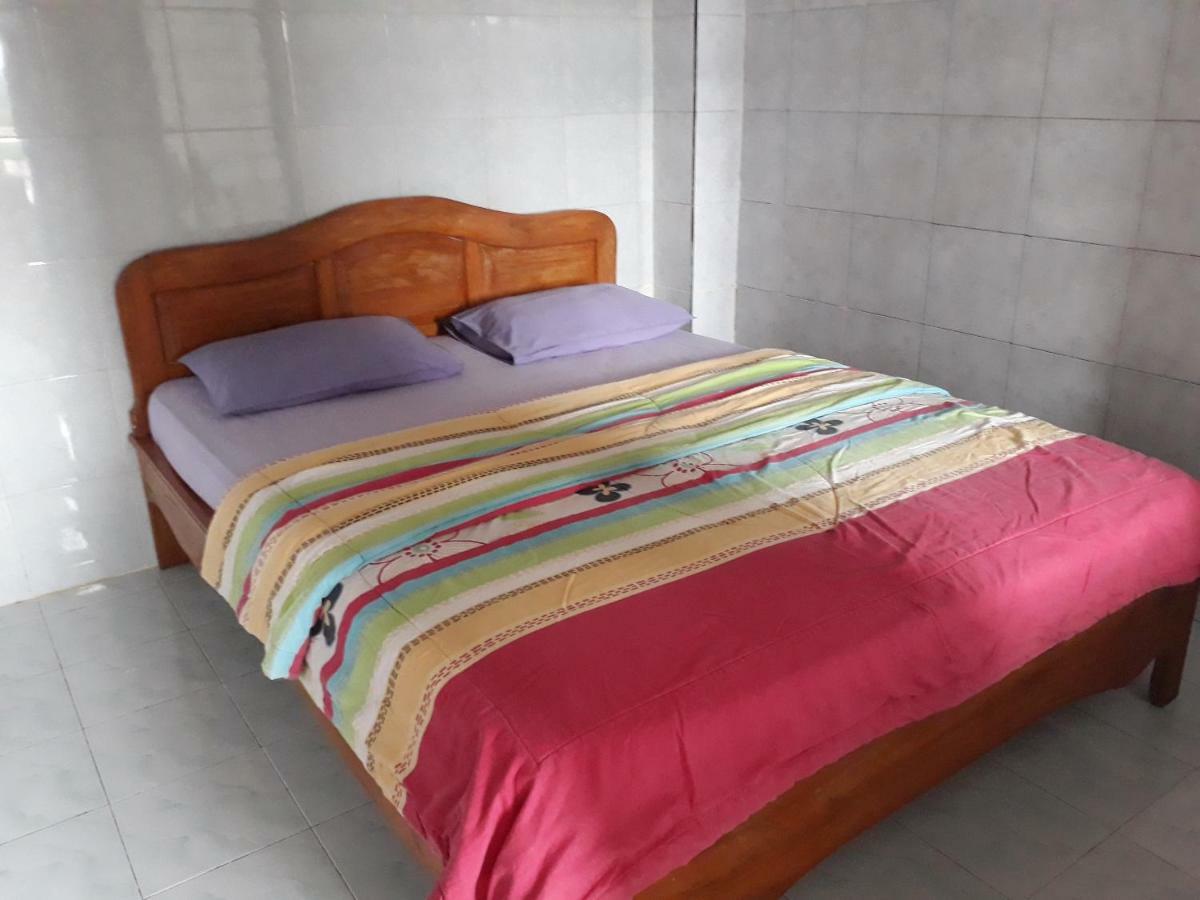 One Homestay And Warung Munduk Εξωτερικό φωτογραφία