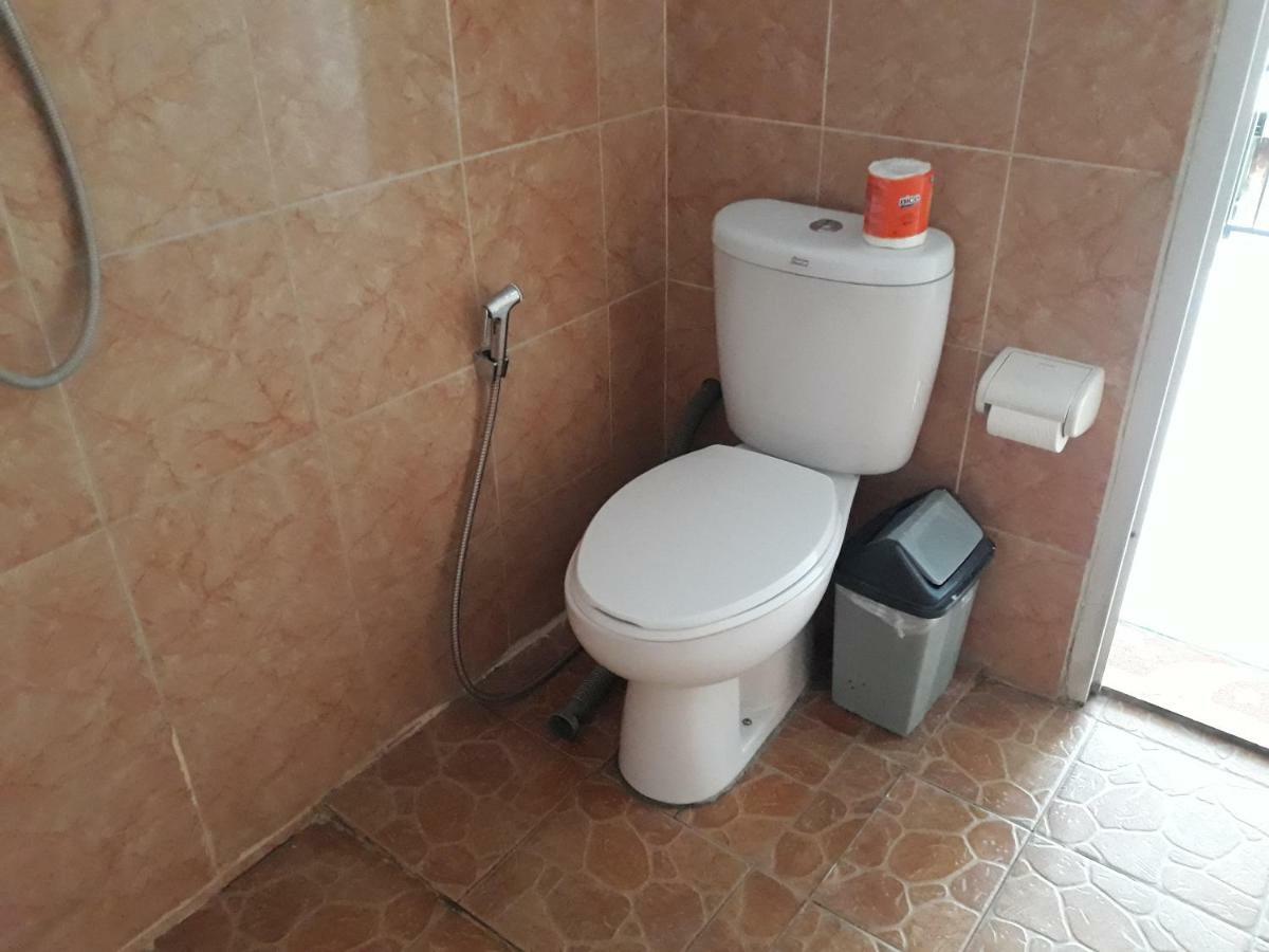 One Homestay And Warung Munduk Εξωτερικό φωτογραφία
