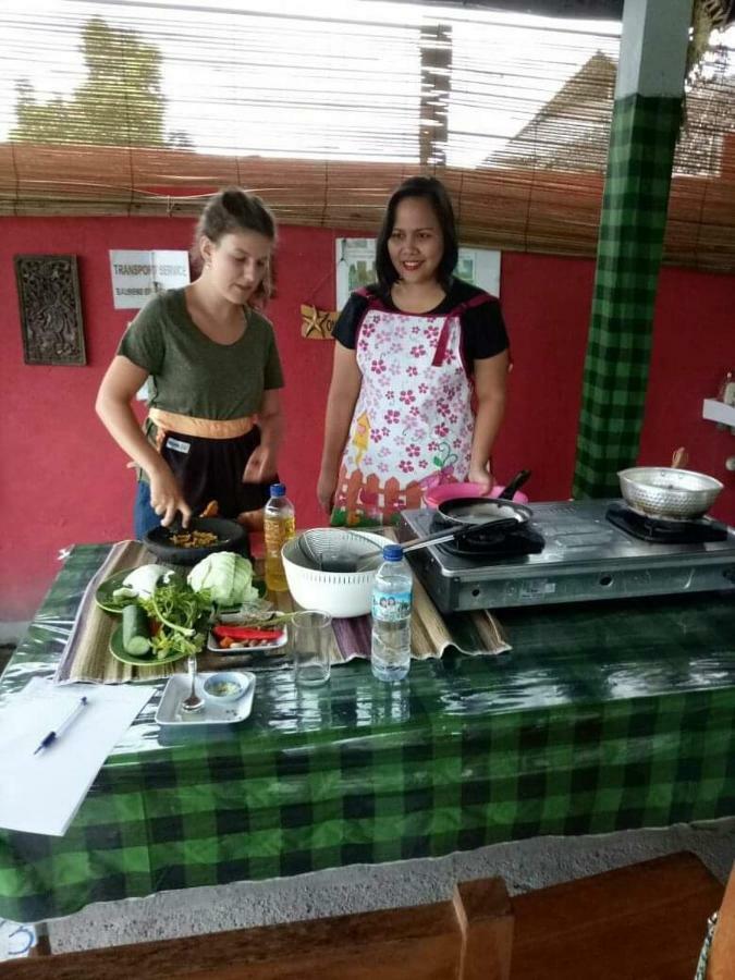 One Homestay And Warung Munduk Εξωτερικό φωτογραφία