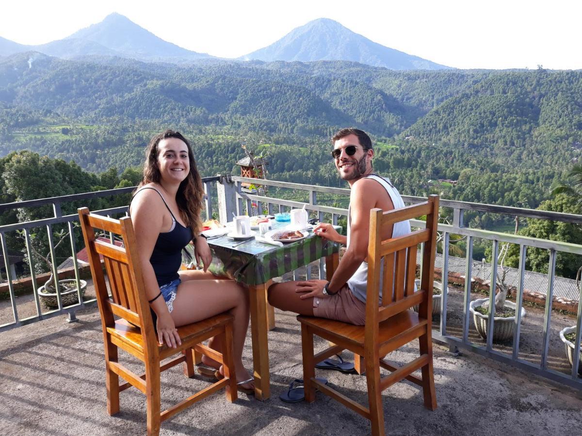 One Homestay And Warung Munduk Εξωτερικό φωτογραφία