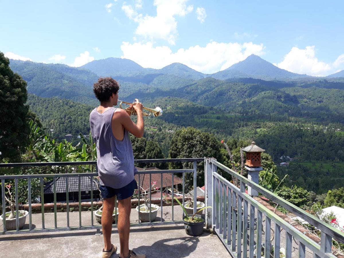 One Homestay And Warung Munduk Εξωτερικό φωτογραφία